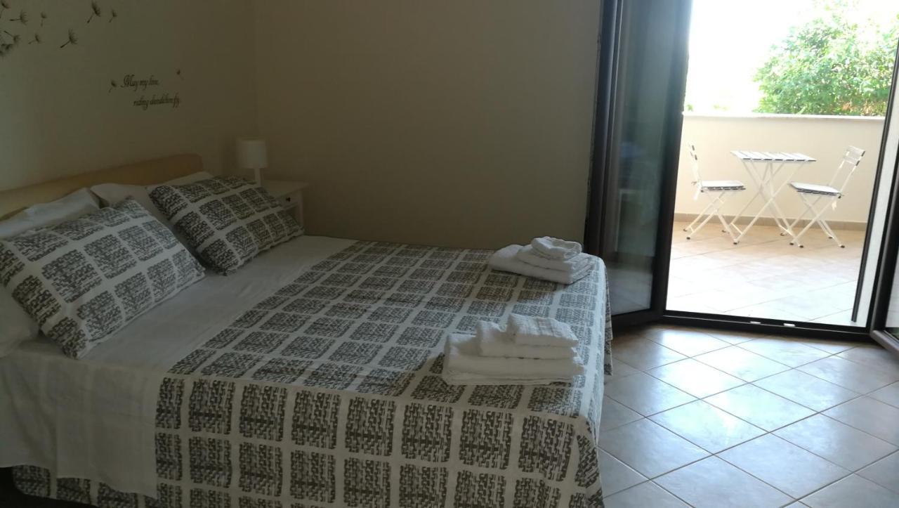 Dimora Di Campagna Hotel Portella di Mare Екстериор снимка